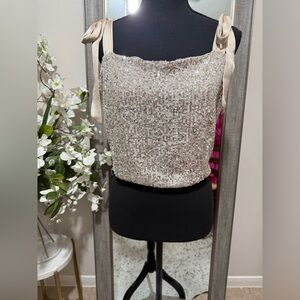 SO Cream Zip-Up Garment